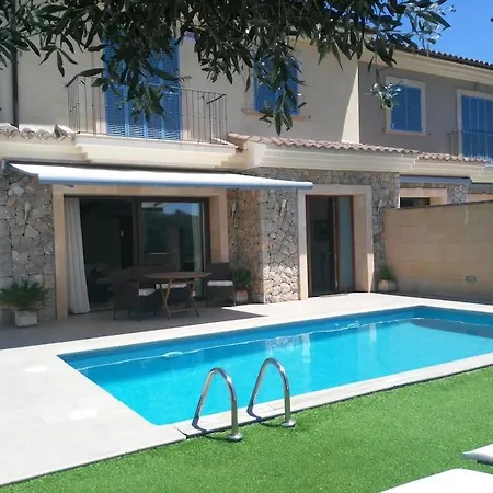 S'olivera Des Capdella Holiday home *